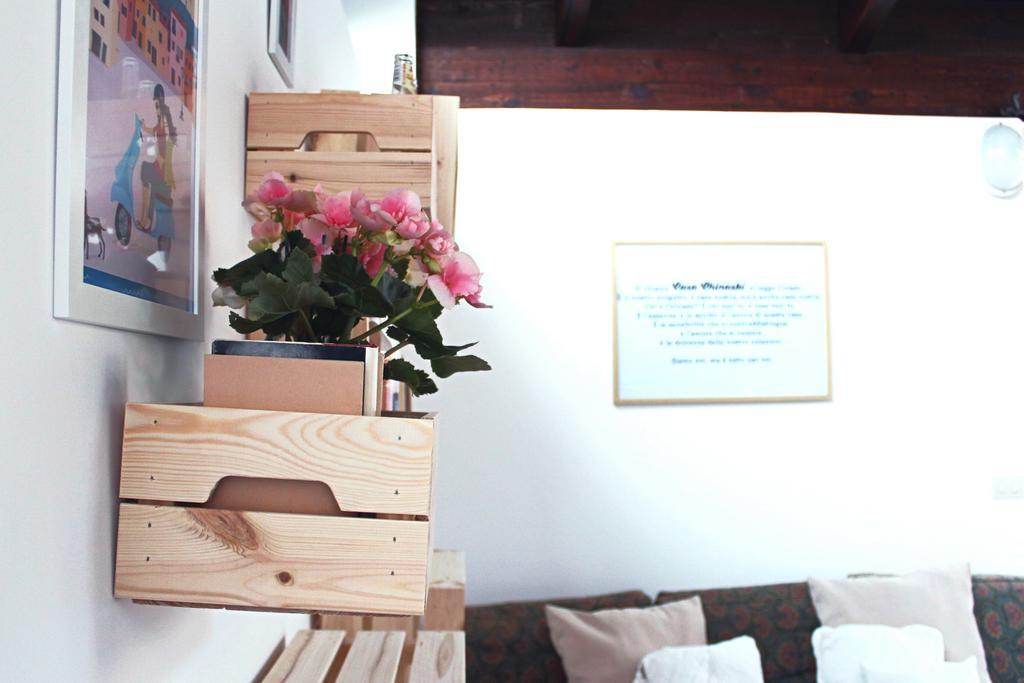 B&B Casa Chinaski Мондело Екстериор снимка
